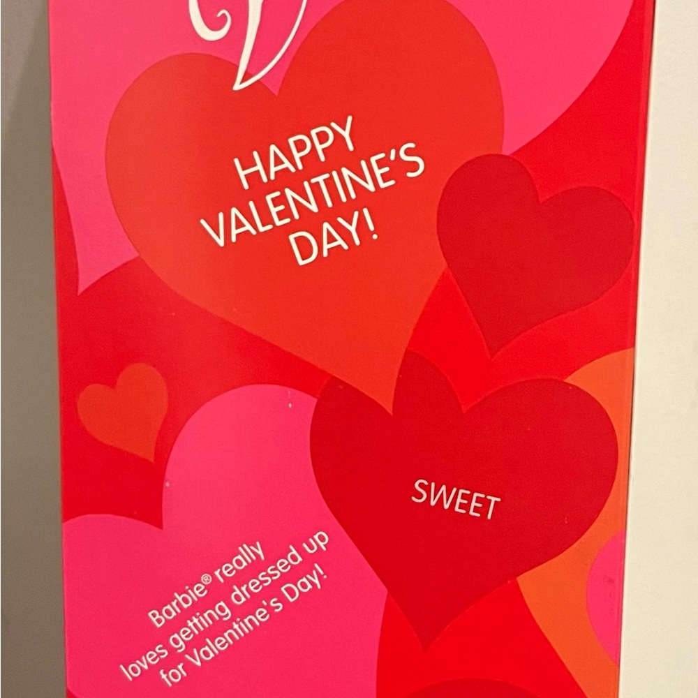 Barbie Valentine's Day Doll Set - Red and Pink